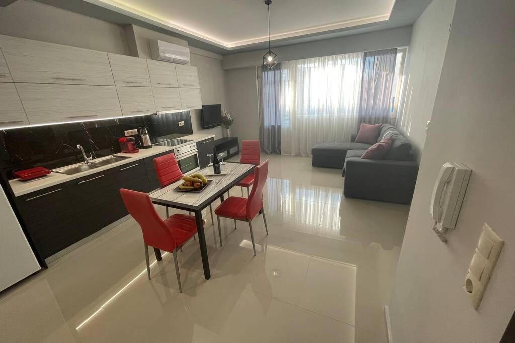 Maxim Deluxe Apartment Nea Alikarnassos Exterior foto